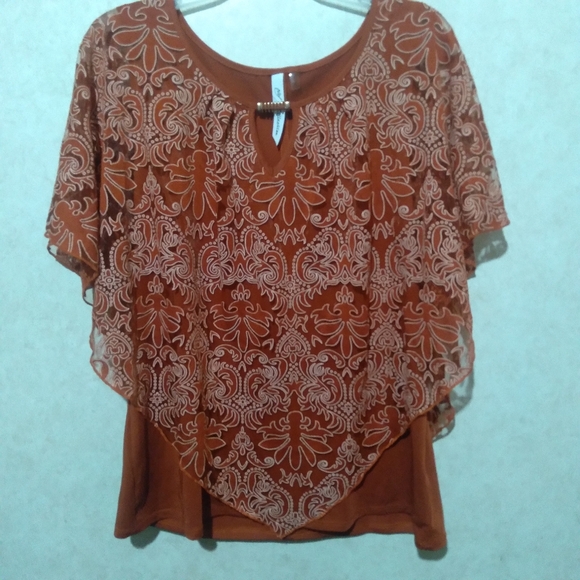 NY Collection Tops - NY Collection size large rust seawhirl color blouse